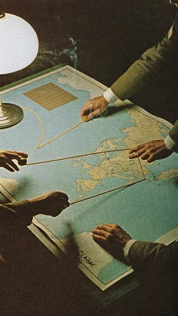Archival war-room map marked with red advance arrows.